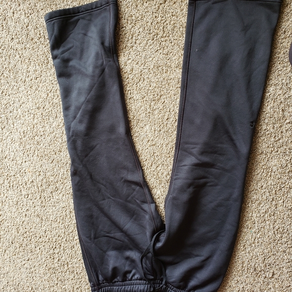 Under Armour Other - Sweatpants under armour